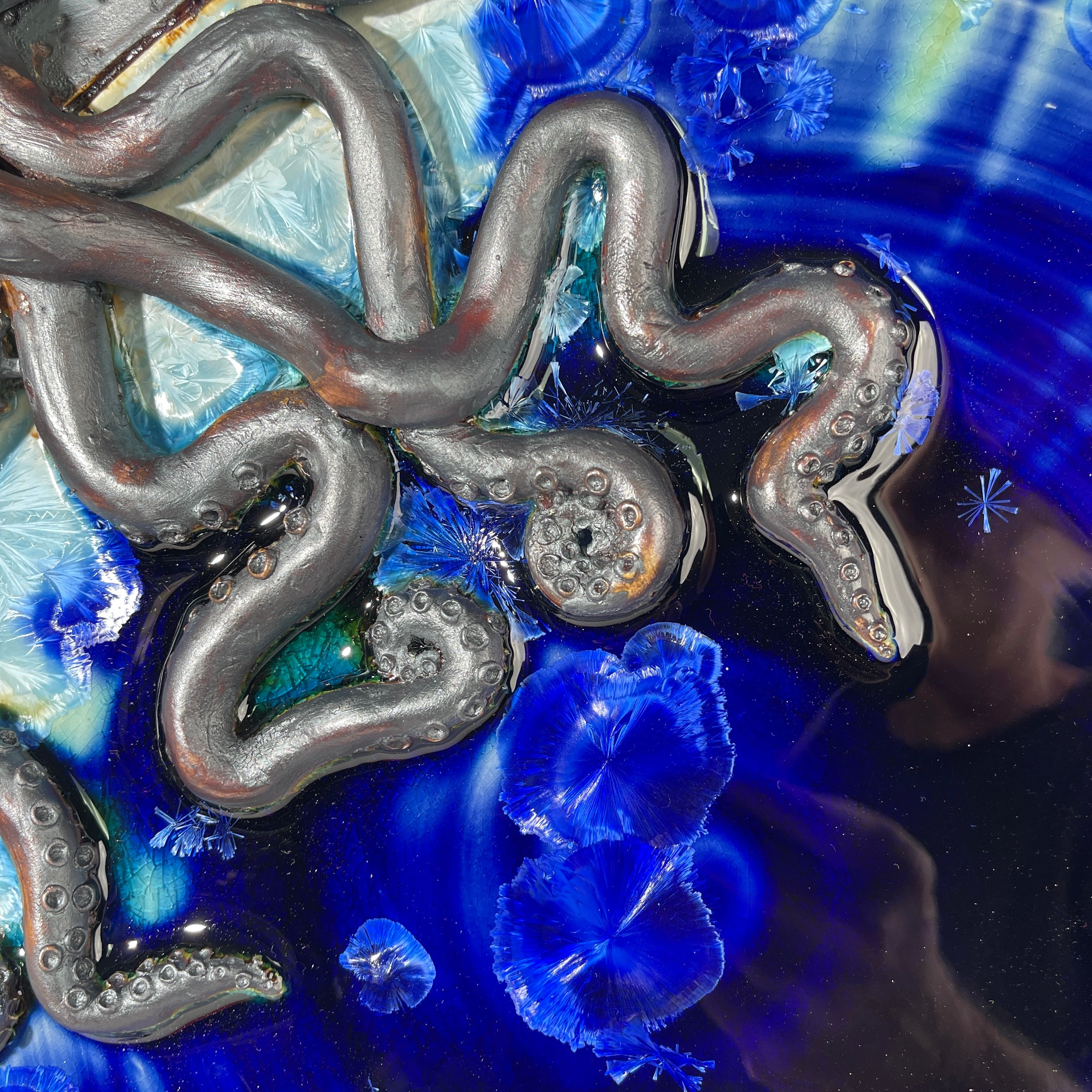 Octopus platter in cobalt to copper fade