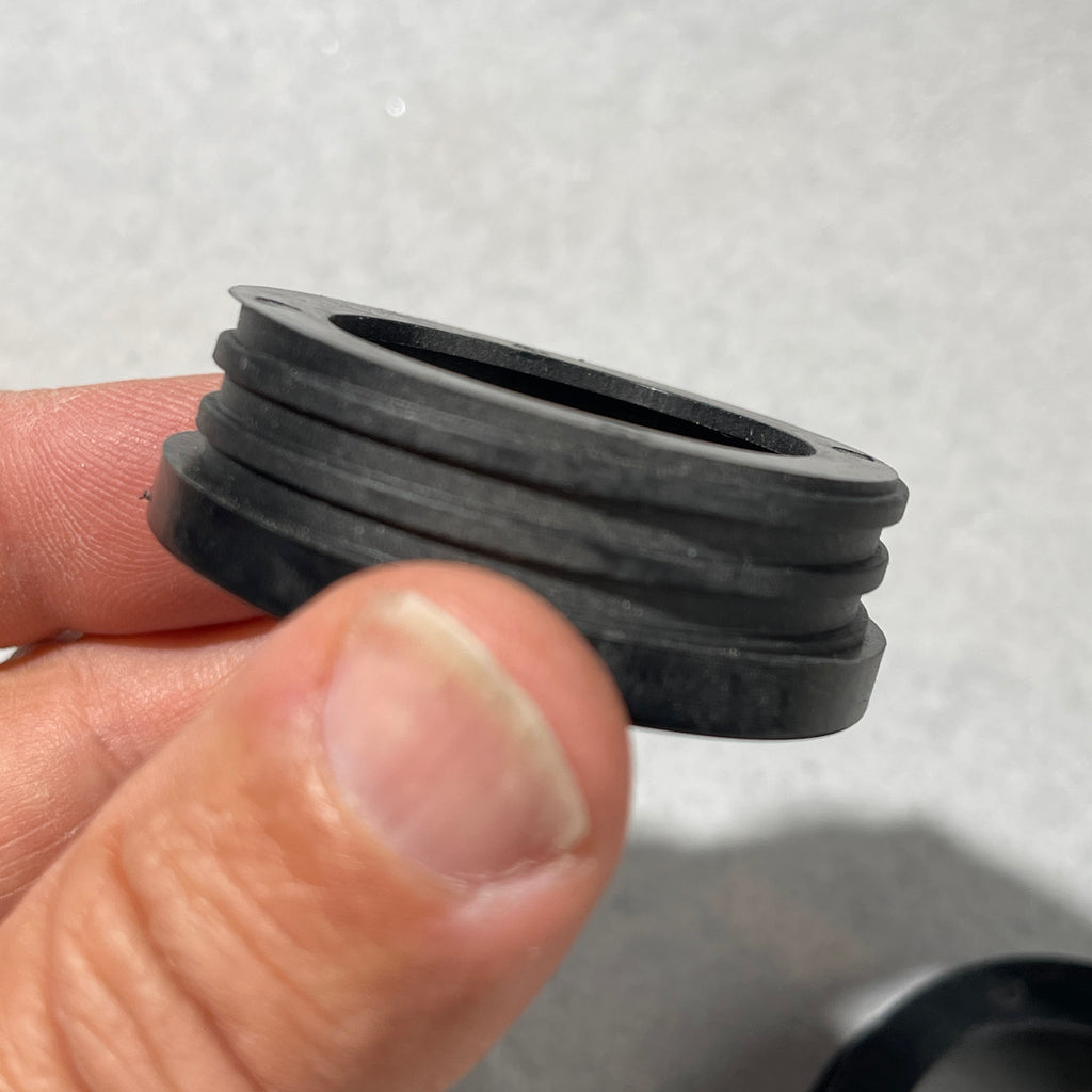 black collar thread ring for foam soap pumps