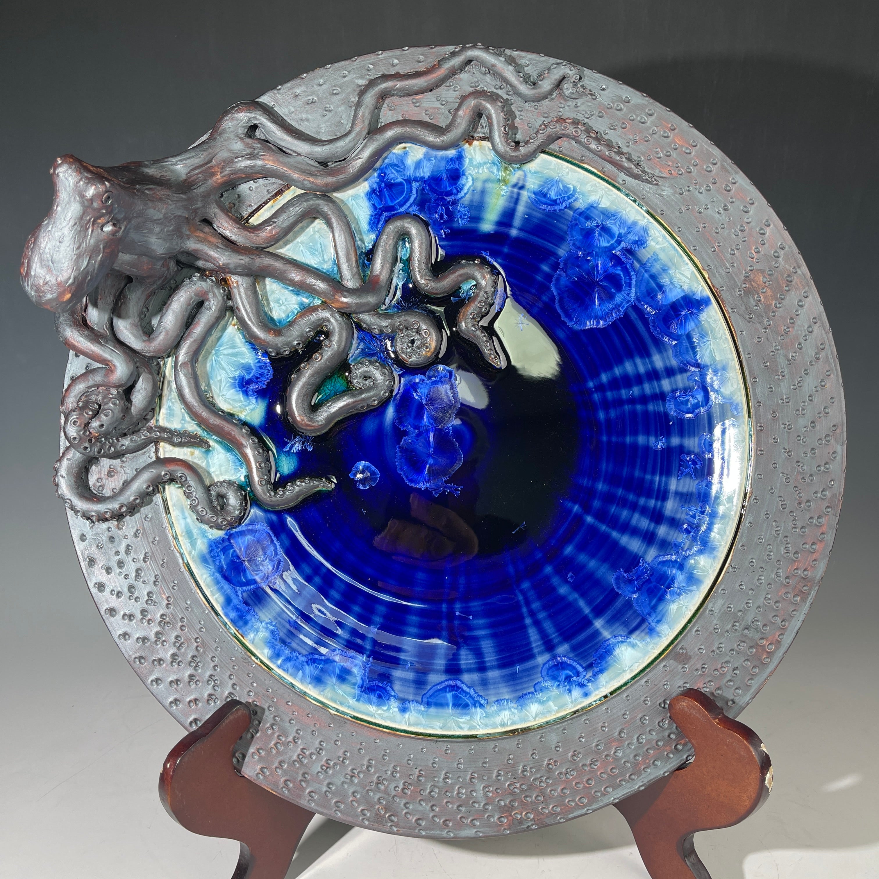 Octopus platter in cobalt to copper fade