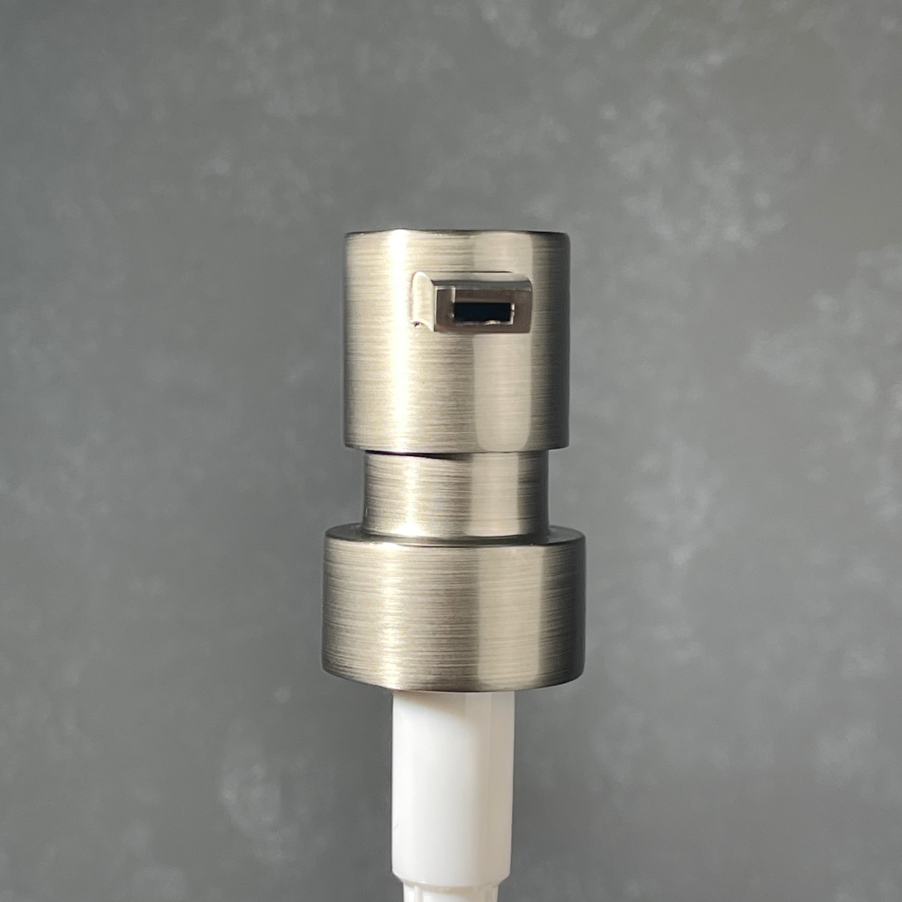 stainless steel  brushed  nickel  finish heavy duty flathead metal soap pump