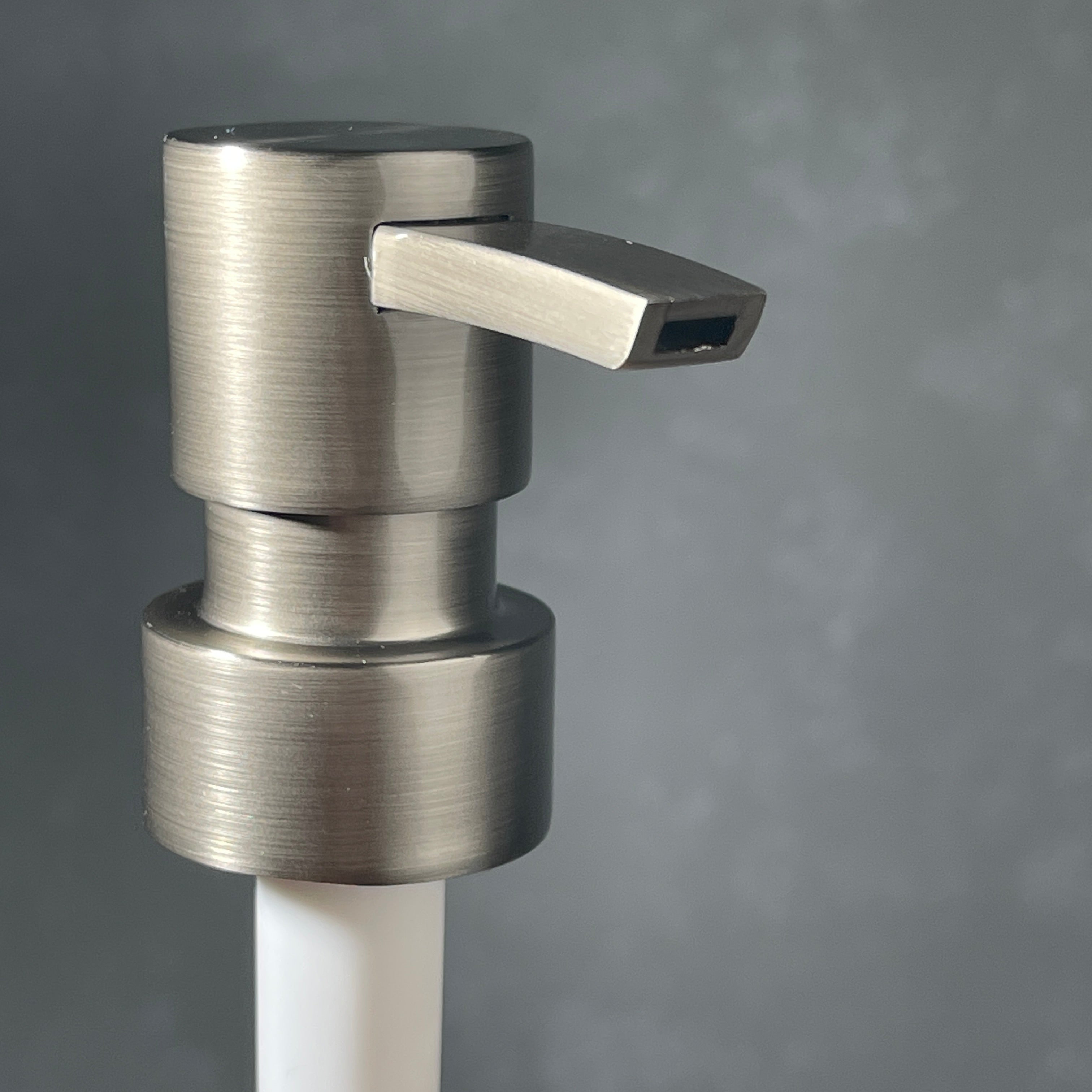 stainless steel  brushed  nickel  finish heavy duty flathead metal soap pump