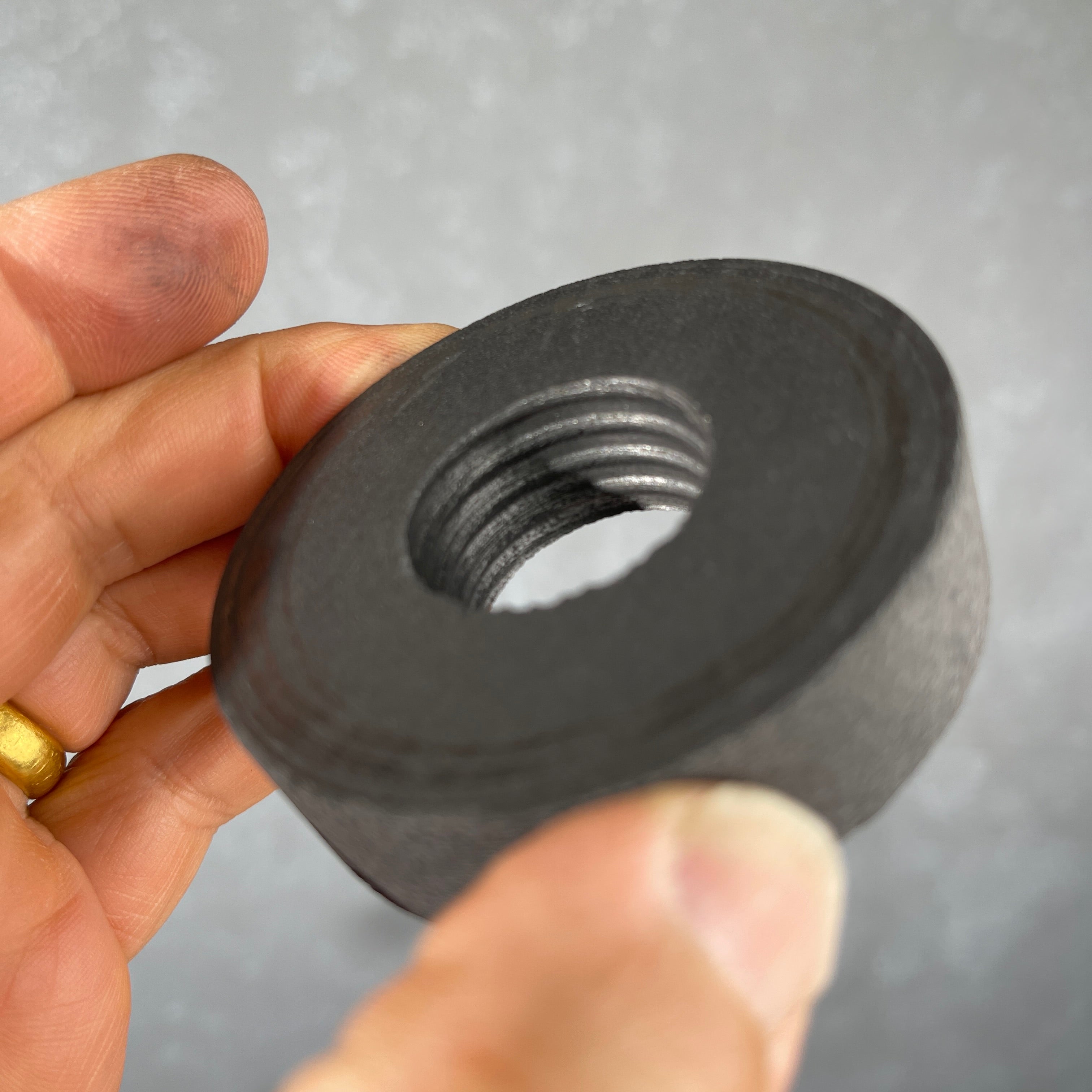 graphite thread mold tool for hot glass
