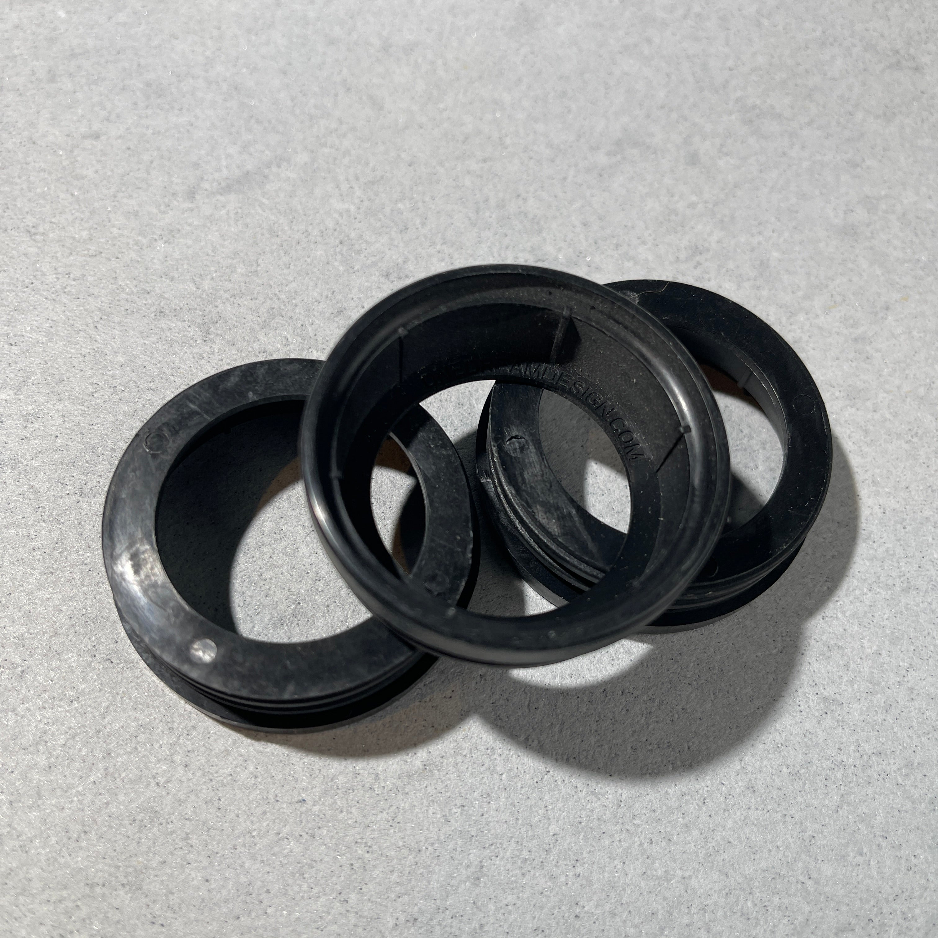 black collar thread ring for foam soap pumps
