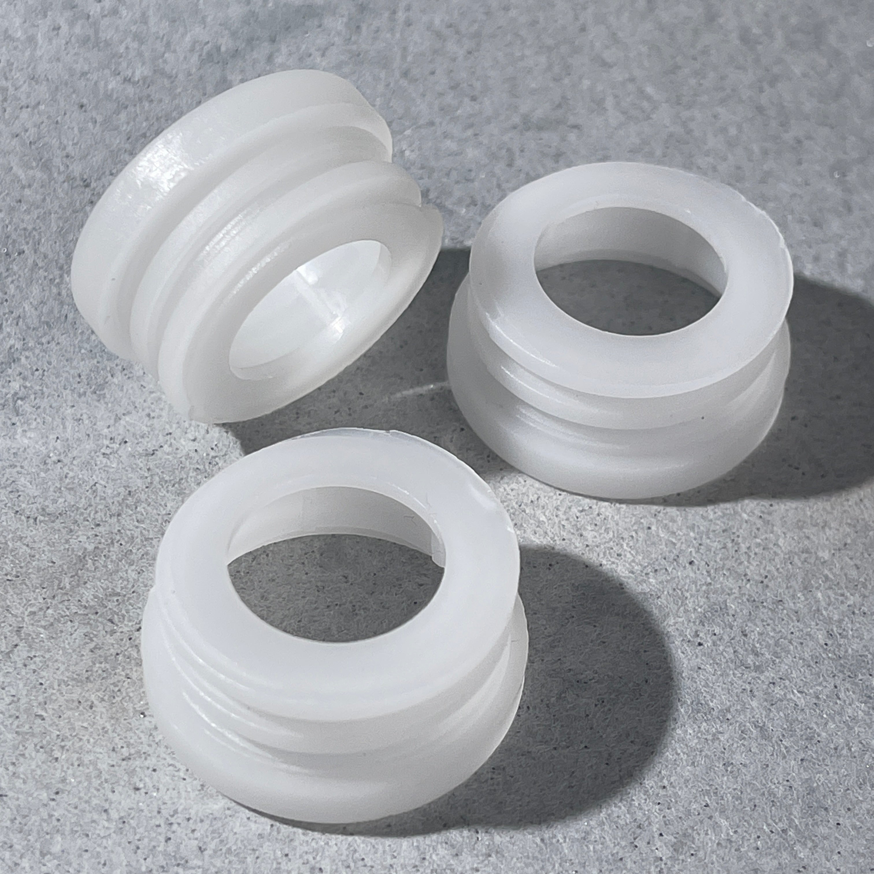 collar thread rings glue down for dispensers with no threads