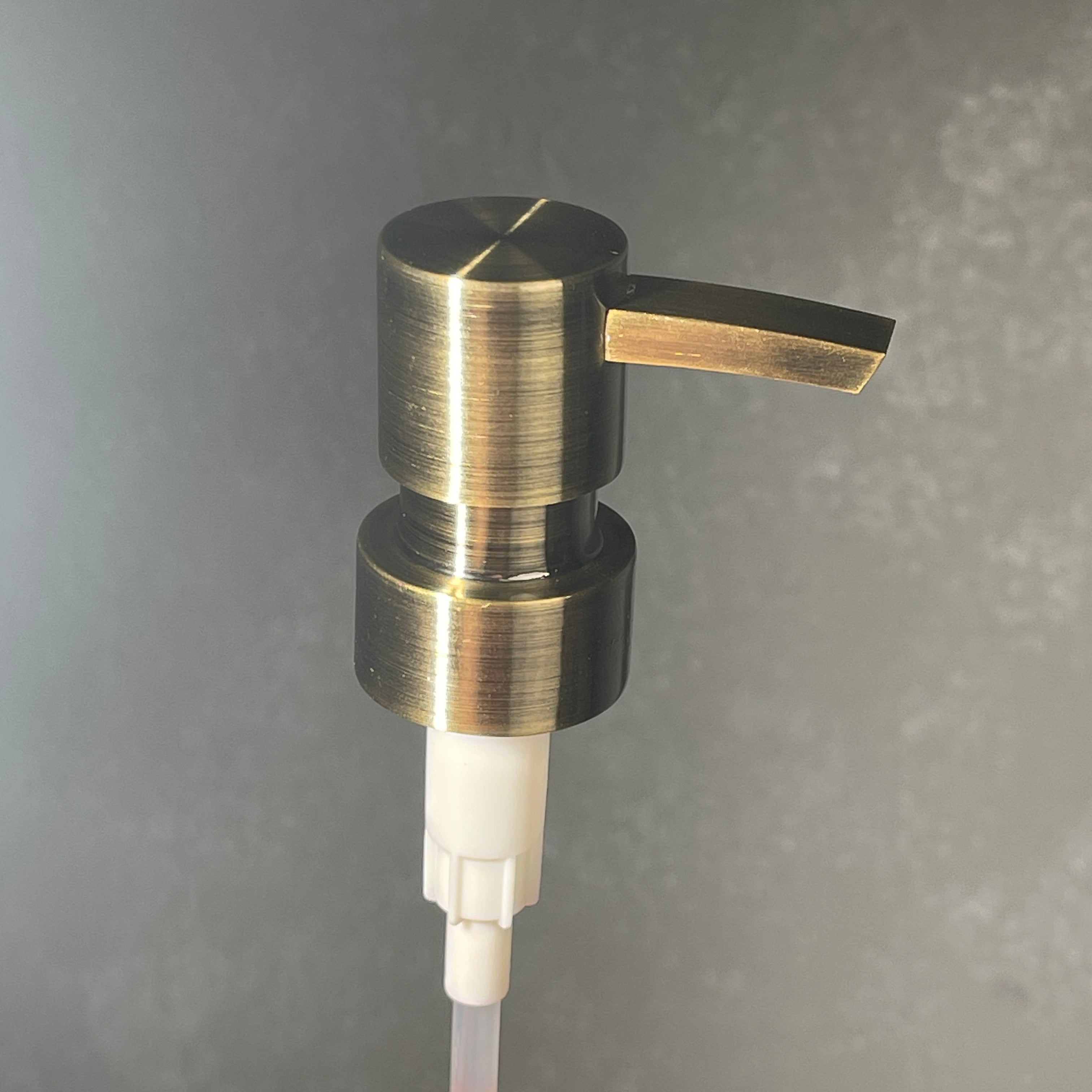 heavy duty flat head brass soap dispanser top