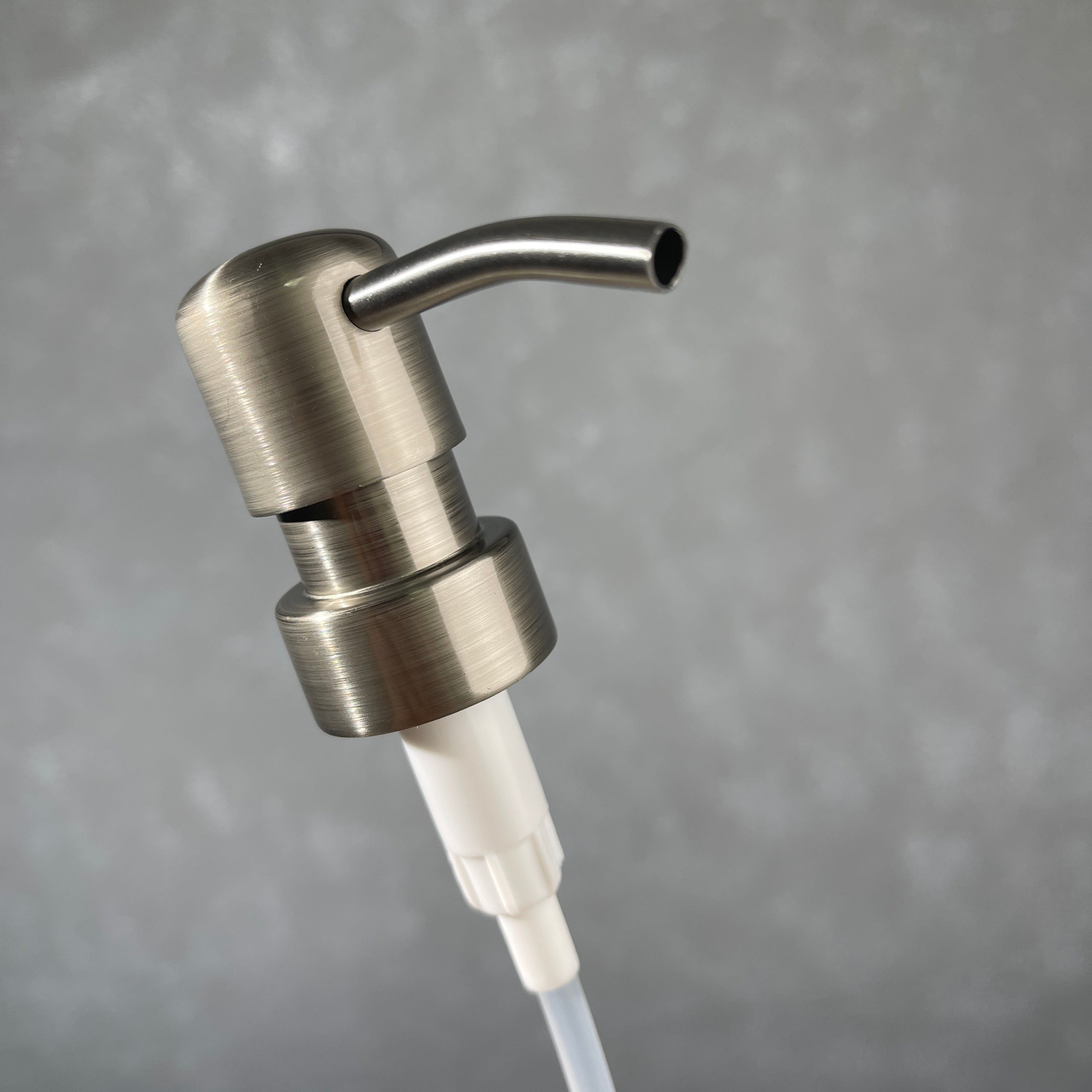 stainless finish metal soap pump dispenser 2cc 28-400 size