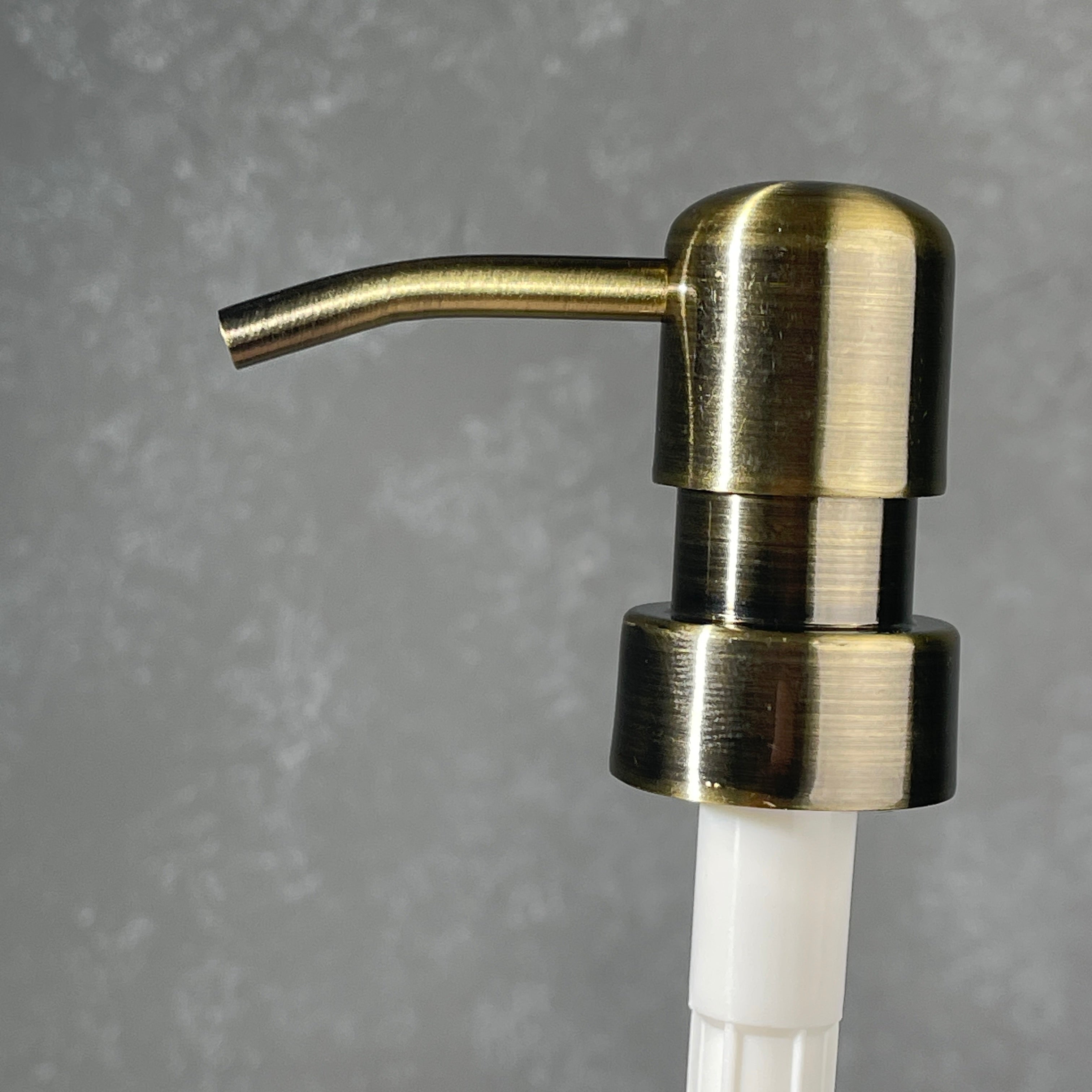 Brass bird head soap pump top 2cc