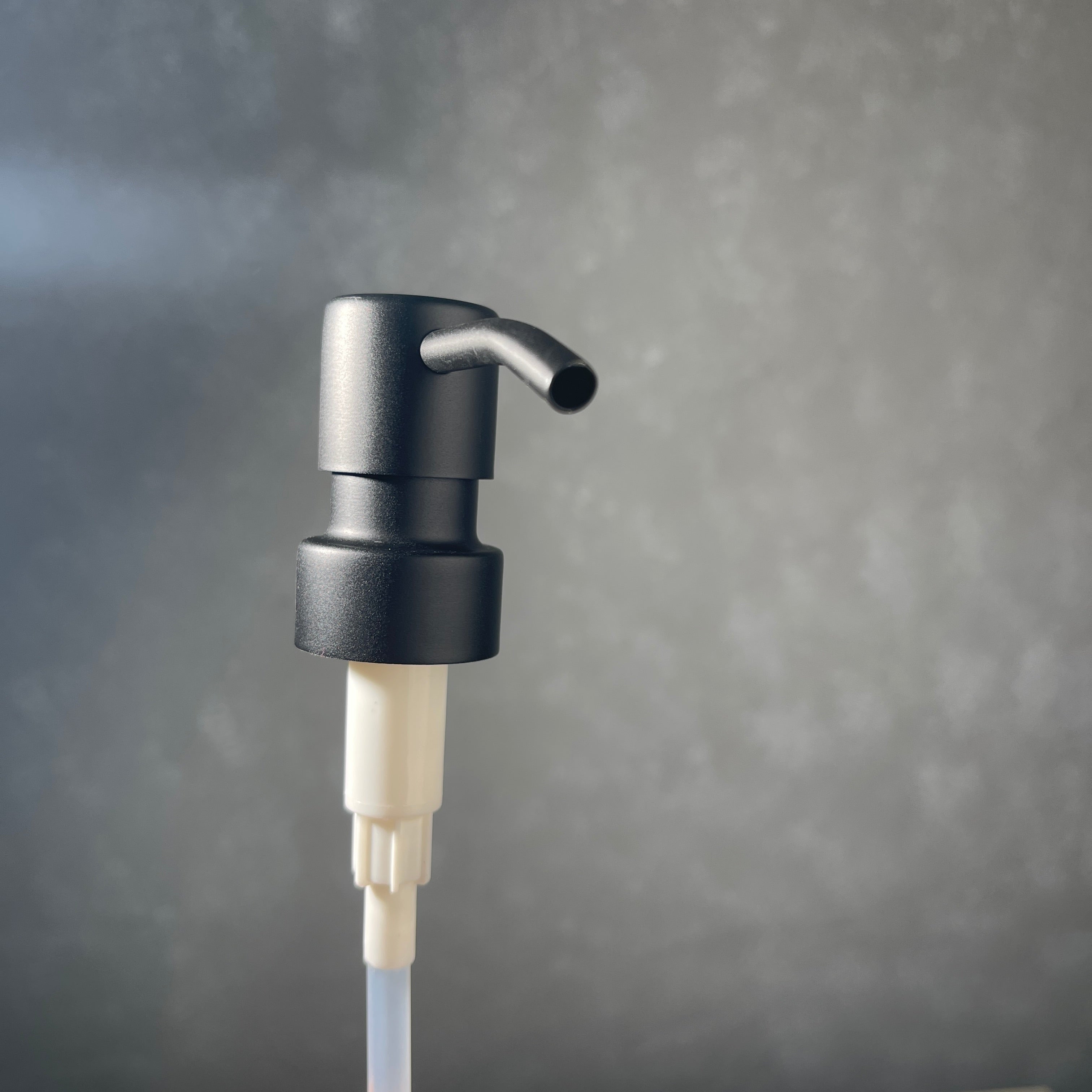 replacement black coated stainless steel soap pump